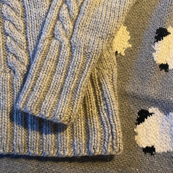 ⚡️SOLD⚡️Hand made wool sweater. - Picture 5 of 6